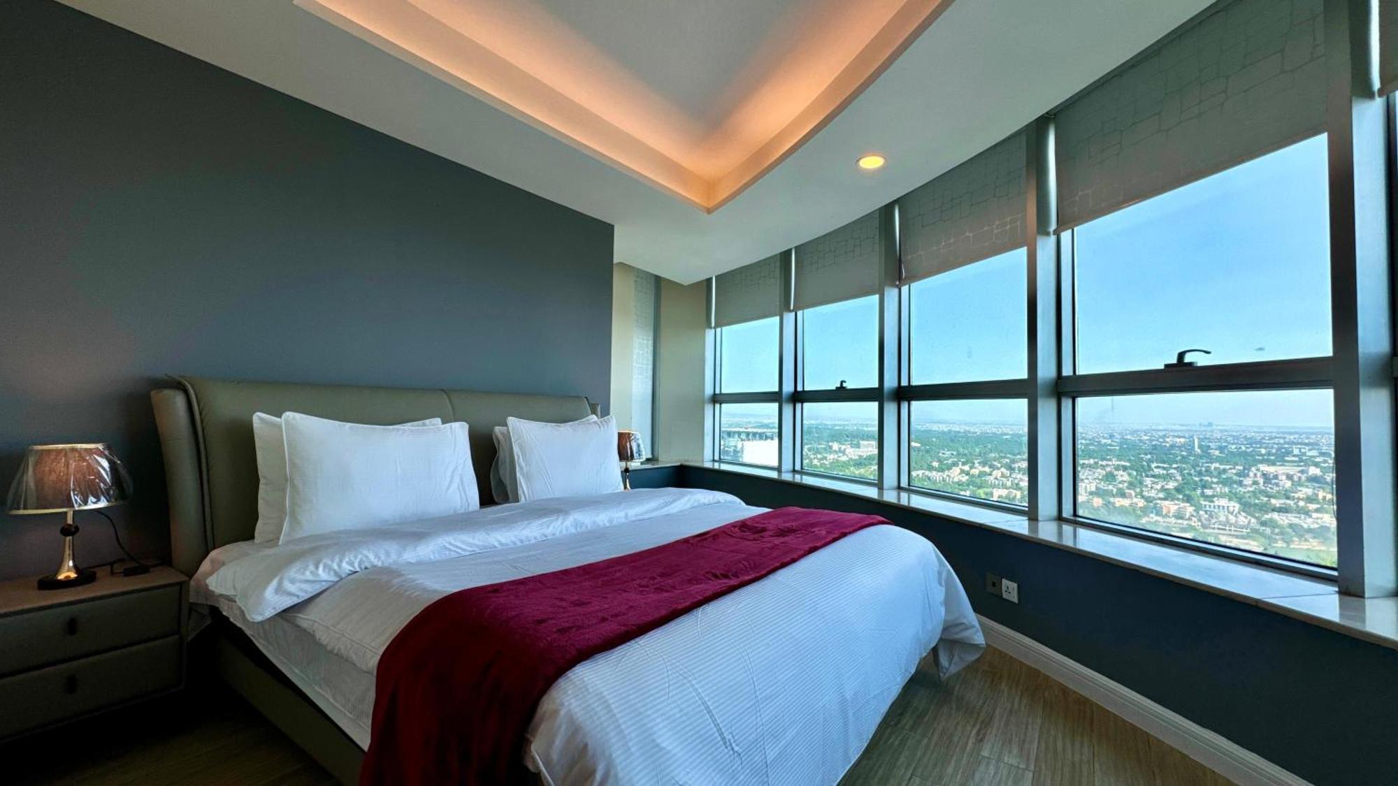 Centaurus Apartment City View Three Beds Islamabad Exterior photo